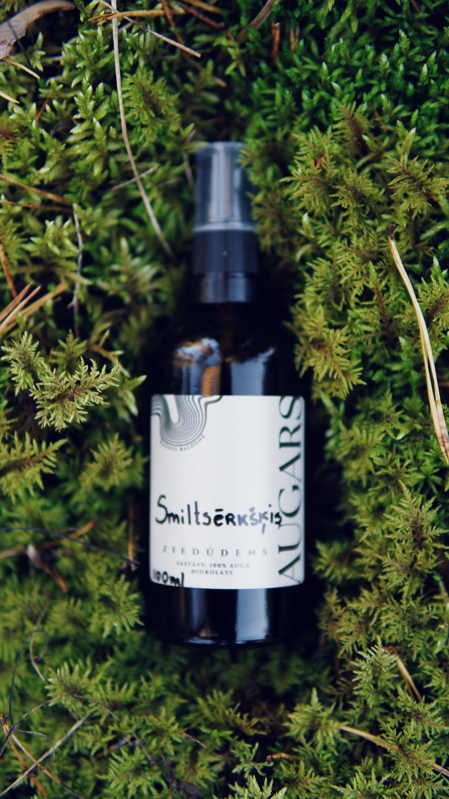 SMILTSĒRKŠĶA HIDROLĀTS